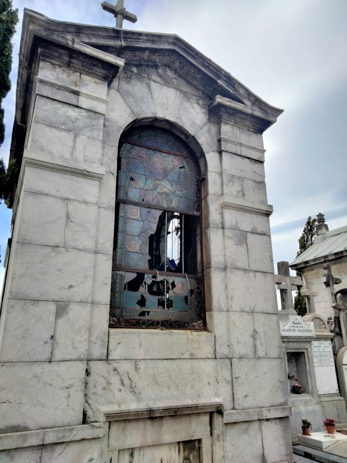 cementerio Polloe 7 - "Estado ruinoso de algunos panteones de Polloe"