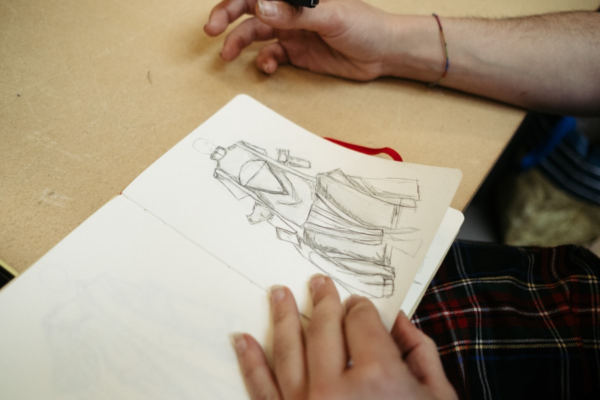 DSCF0408 Kutxa Kultur Moda ultima los detalles para el gran desfile en San Telmo