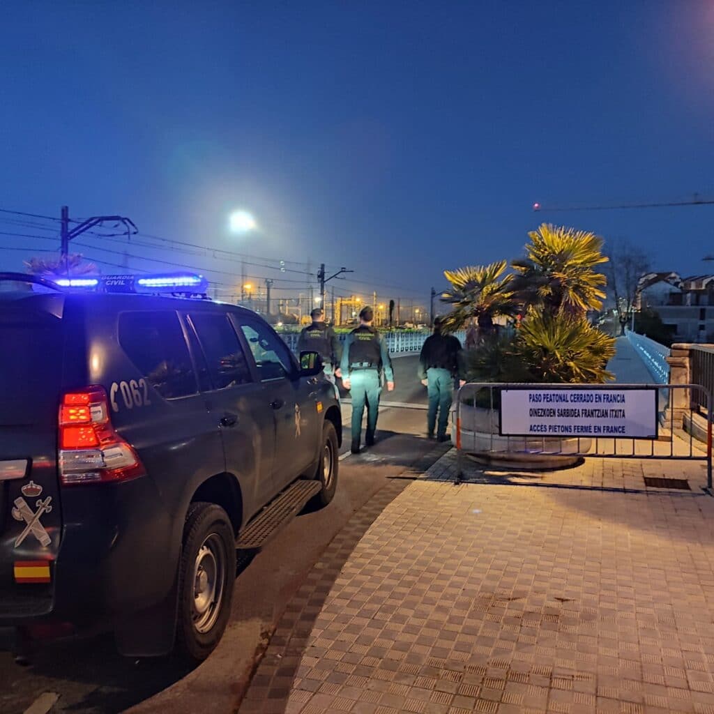 Guardia Civil Interceptados cuatro migrantes menores que querían cruzar a nado el Bidasoa