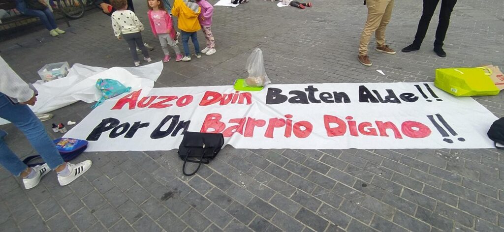 Martutene Bizirik Nace 'Martutene Bizirik' para denunciar "el abandono" del barrio