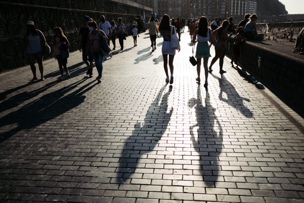 donostitik playas verano 202126 La Zurriola y el placer surfista