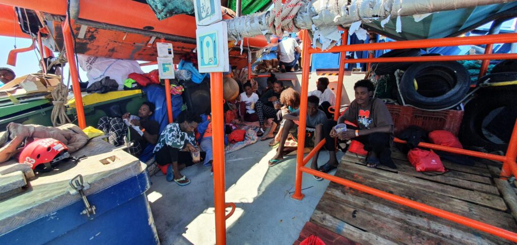 Aita Mari 20 (SOS) Aita Mari necesita un puerto urgente para 112 rescatados