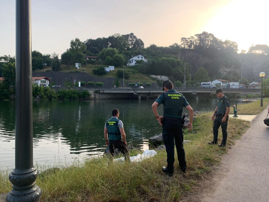 El migrante muerto en el Bidasoa es un guineano que llegó en mayo a Canarias 2 Bidasoa hoy 2 El migrante muerto en el Bidasoa es un guineano que llegó en mayo a Canarias