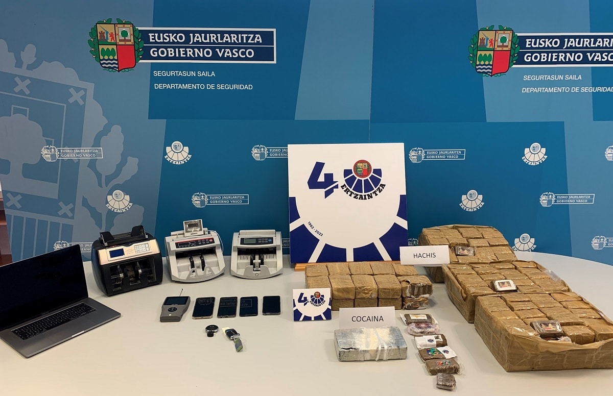 COCA Y MAS Dos arrestados en Gipuzkoa en una operación contra el tráfico de drogas