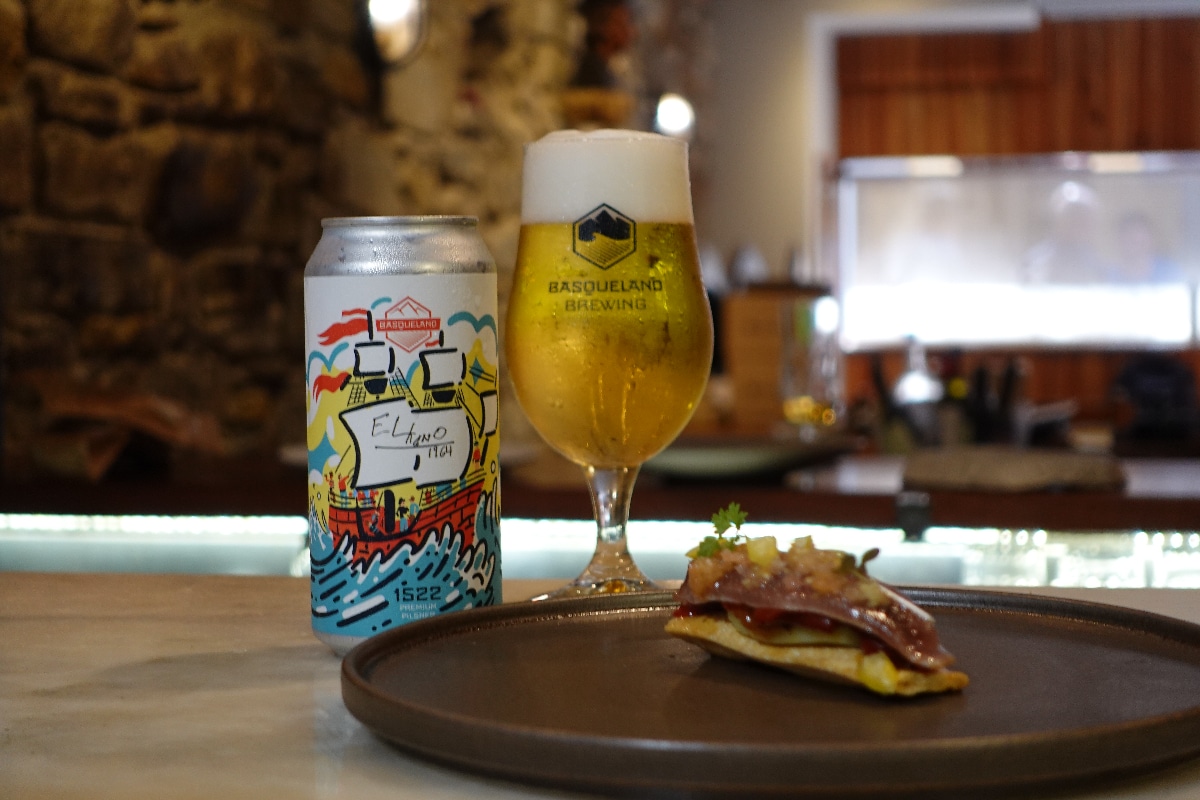 DSC01257 La hernaniarra Basqueland presenta su cerveza Elkano 1522