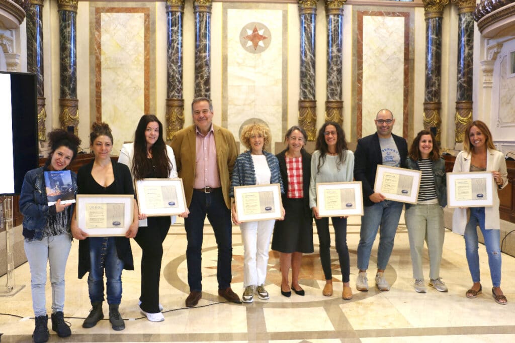 IMG 9397 Reconocimiento a los locales pioneros en dar agua de grifo en Donostia