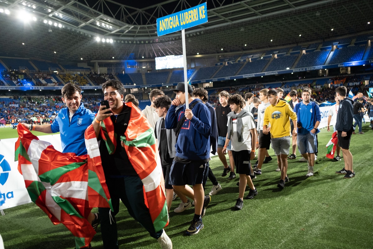 (FOTOS) El Reale Arena vibra con la inauguración de la Donosti Cup 1 Donosti Cup 2022 inauguracion 219 (FOTOS) El Reale Arena vibra con la inauguración de la Donosti Cup