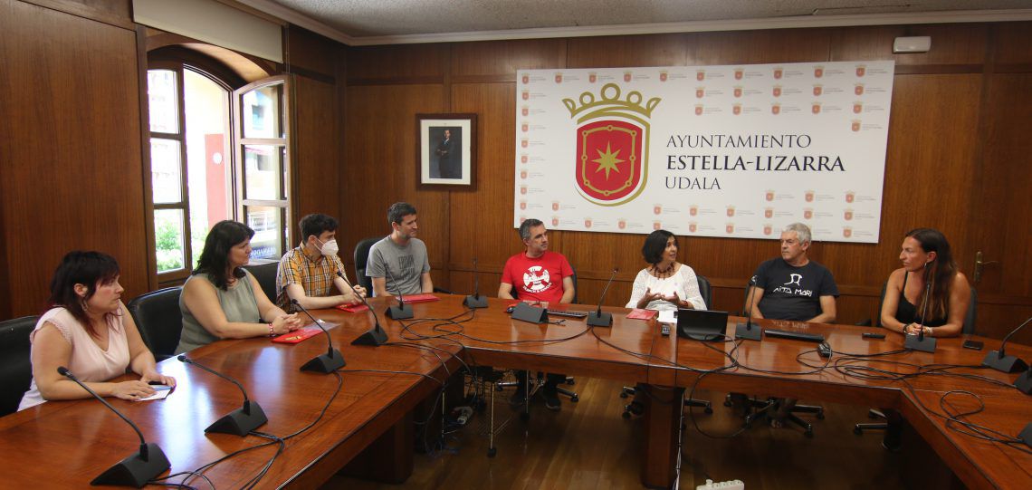 Estella Aita Mari Estella se suma a colaborar con el Aita Mari