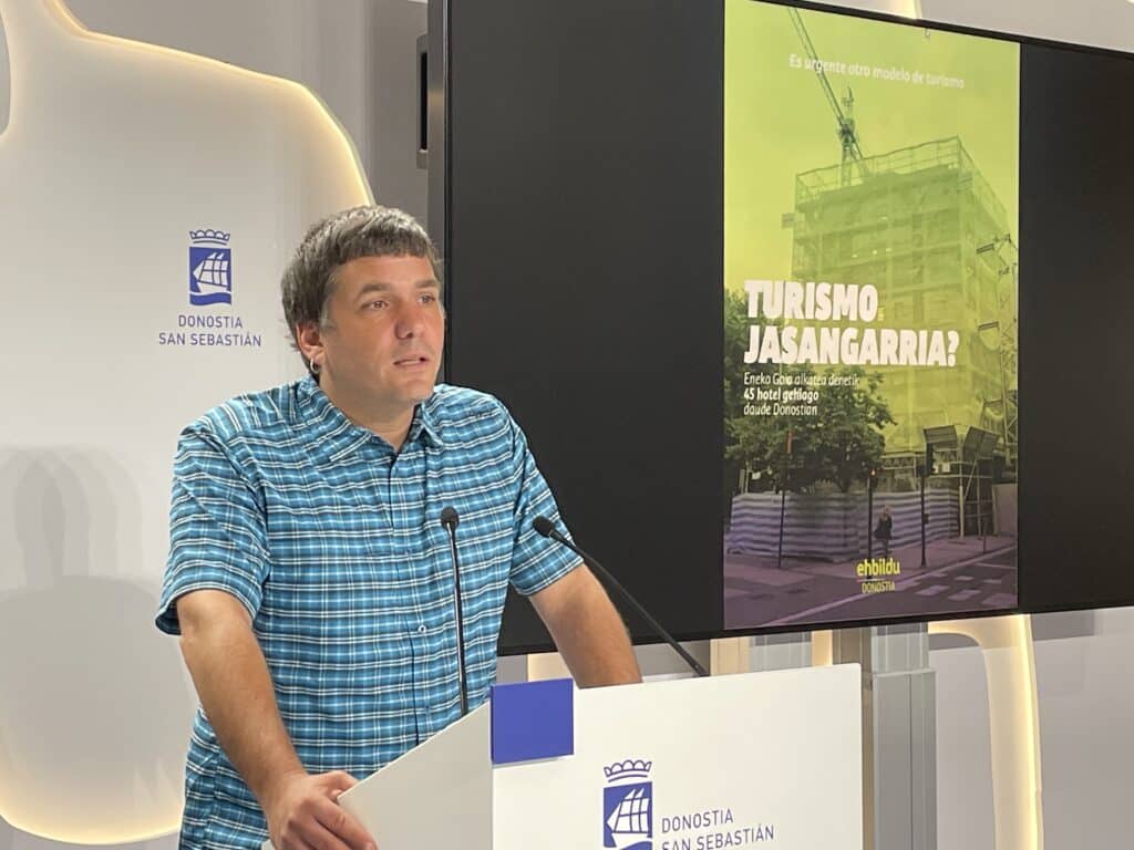 IMG 1484 EH Bildu propone "cambiar de rumbo" respecto al turismo en Donostia