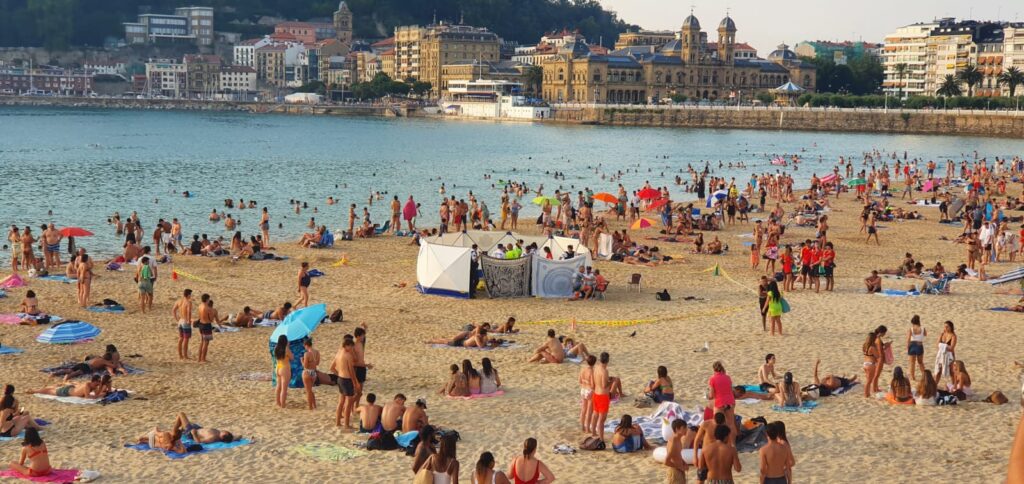 Fallece un hombre en la playa de la Concha 12 La Concha Fallece un hombre en la playa de la Concha