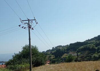 Tendido eléctrico en Mutriku. Foto: Eguzki