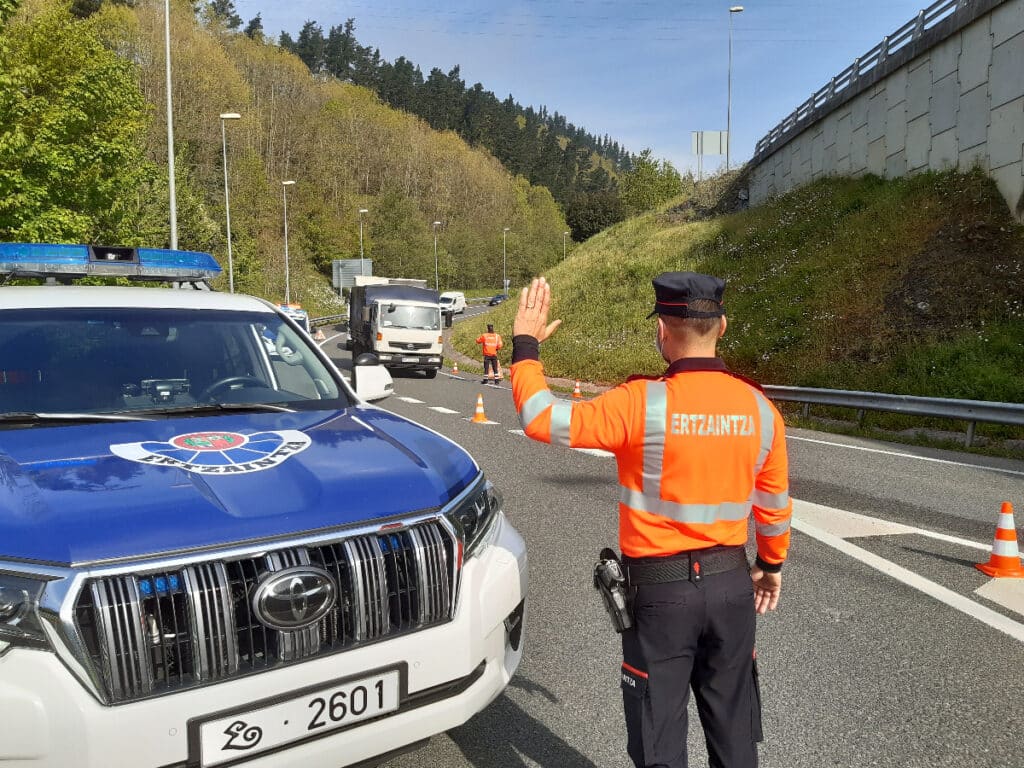 ertzaintza detencion Inspecciones en el transporte escolar de Euskadi desde hoy