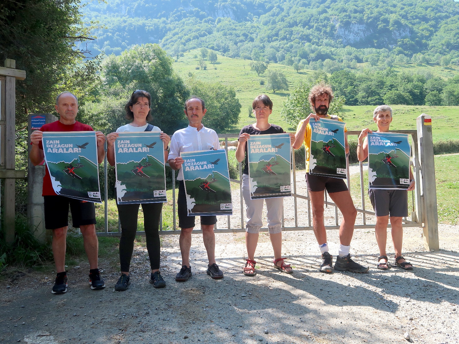 larraitz prentsaurre uzt22 Protesta contra la construcción de nuevas pistas en Aralar