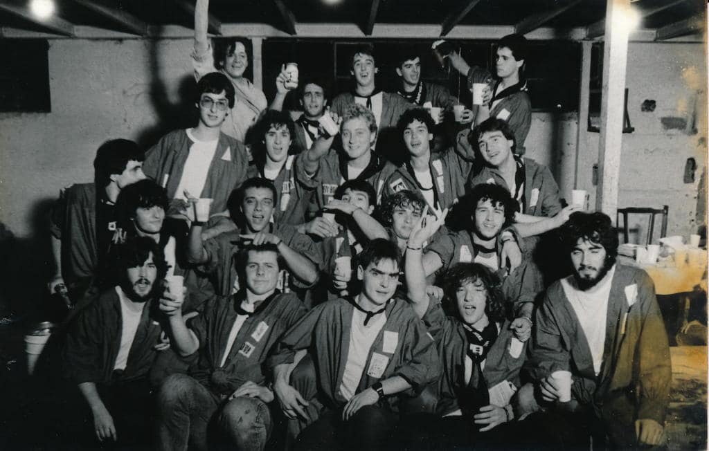 Los Porrontxos recuperarán su esencia en su 40 aniversario 4 web 1980H Porrontxoak Kuadrilak 020 1024 Los Porrontxos recuperarán su esencia en su 40 aniversario