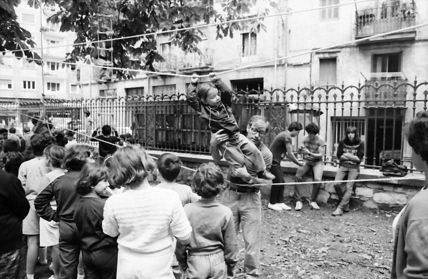 Los Porrontxos recuperarán su esencia en su 40 aniversario 2 web 1984 09 Porrontxoak Haur Jolasak 010 1024 Los Porrontxos recuperarán su esencia en su 40 aniversario