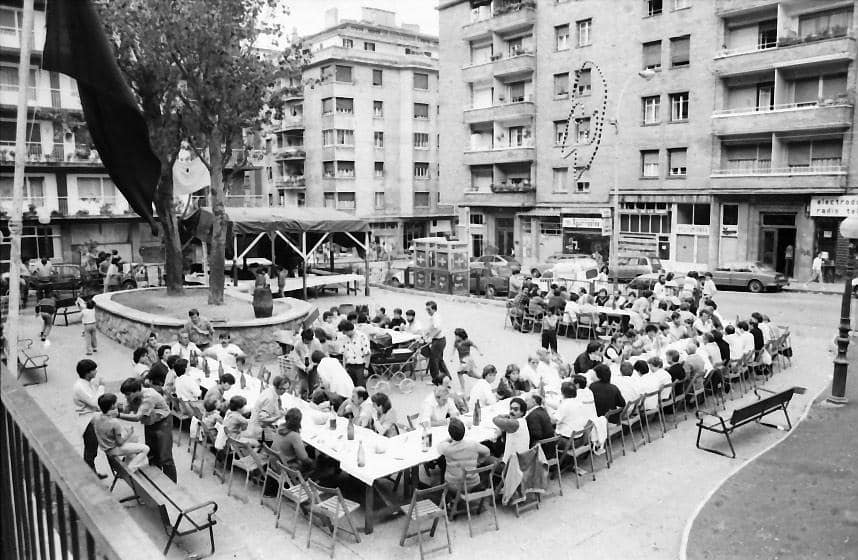 Los Porrontxos recuperarán su esencia en su 40 aniversario 1 web 1984 09 Porrontxoak Herri Bazkaria 002 1024 Los Porrontxos recuperarán su esencia en su 40 aniversario