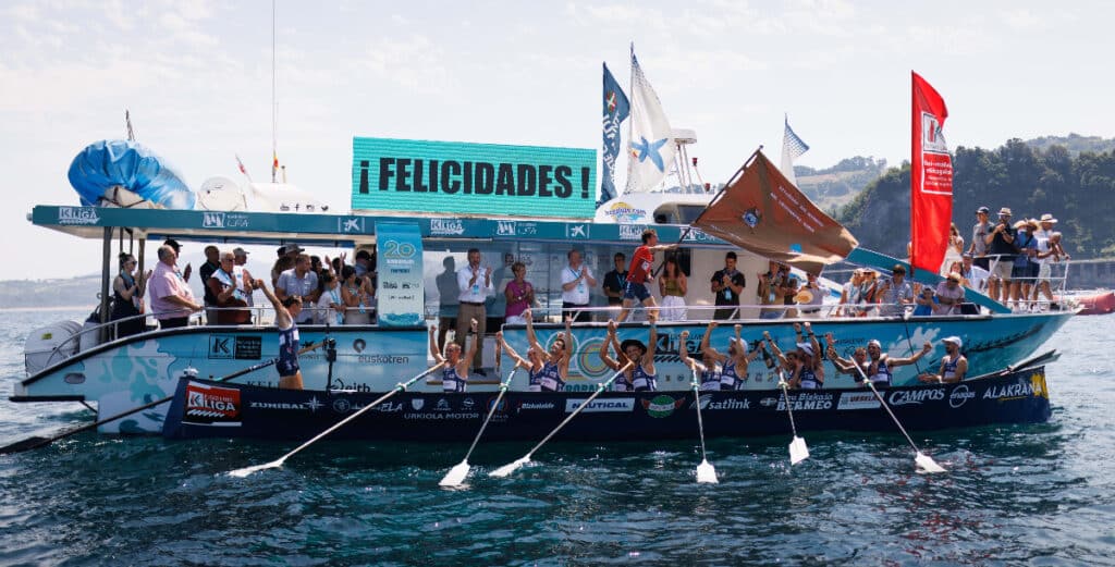 Urdaibai Urdaibai gana en Getaria y Hondarribia pierde el liderato