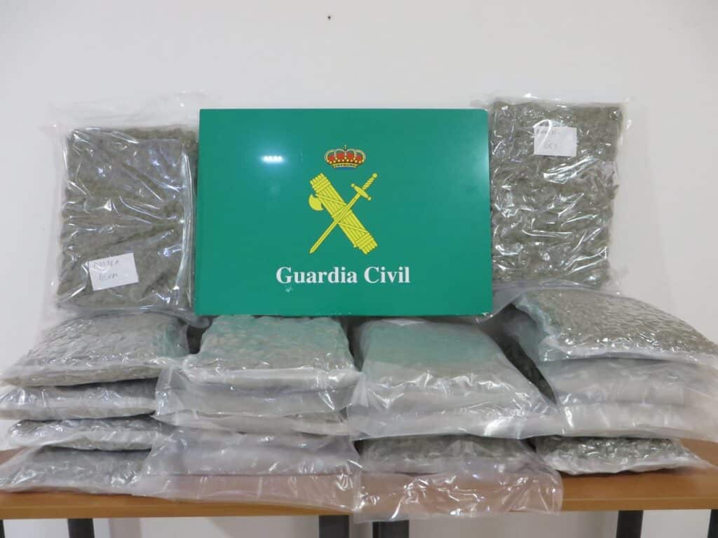 droga incautada irun Un detenido en Andoain dentro de la caída de una banda que se lucraba con la inmigración