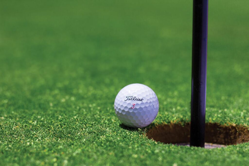 golf g7d2c965d6 1280 ¿Control del consumo de agua o riego para el golf?, se pregunta Eguzki
