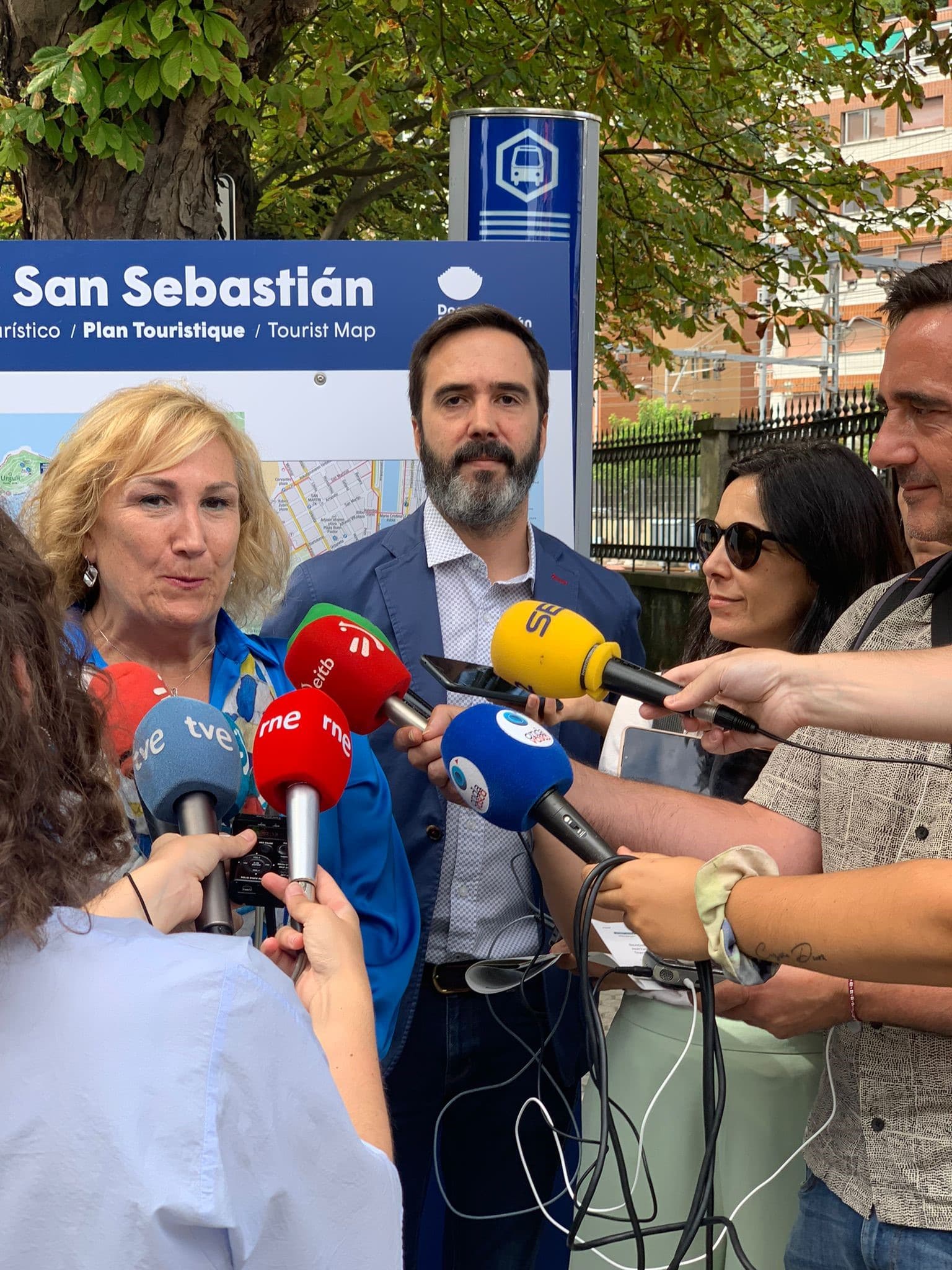 El autobús entre Illunbe y el Centro será eléctrico a partir del año que viene 1 lanzadera Ilunbe El autobús entre Illunbe y el Centro será eléctrico a partir del año que viene