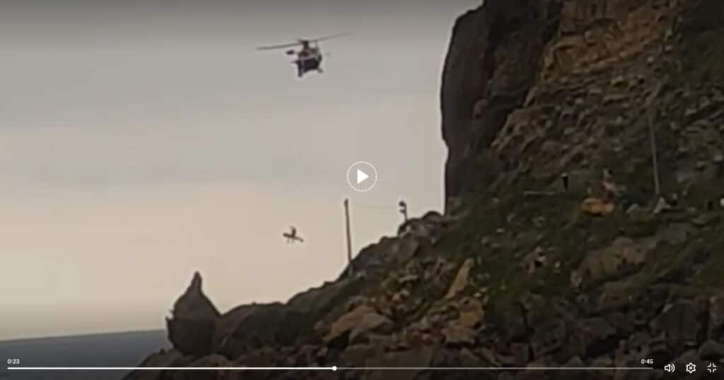 rescate Pasaia Rescate en helicóptero de un hombre en Pasaia