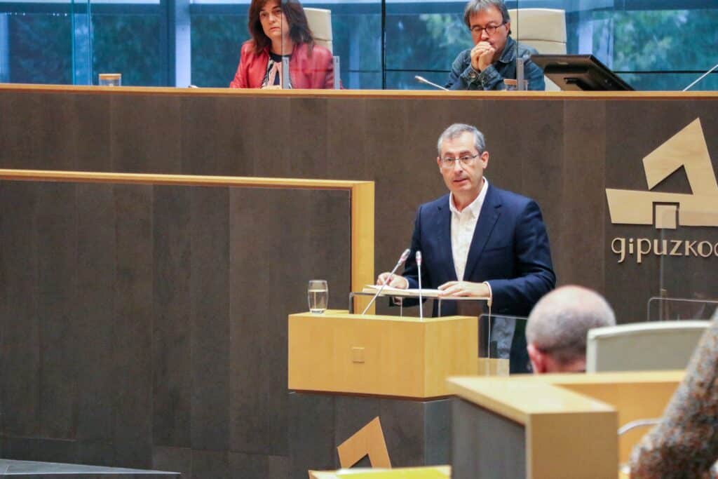 Markel Olano twitter Markel Olano aboga por la prudencia frente a las "rebajas compulsivas de impuestos"