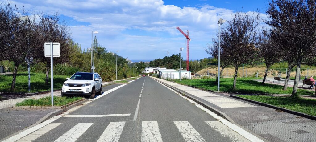 Atotxa Erreka: "¿En qué barrio con 300 familias no hay transporte, limpieza ni nada?" 2 Atotxa Erreka3 Atotxa Erreka: "¿En qué barrio con 300 familias no hay transporte, limpieza ni nada?"