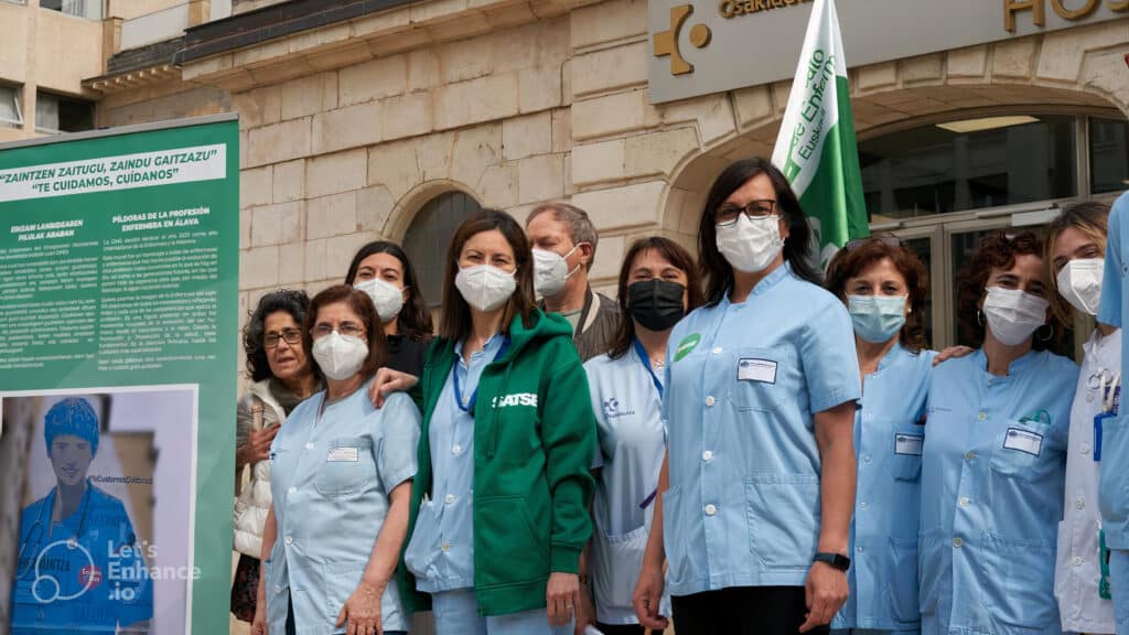 Enfermeras SATSE OSAKIDETZAko erizainak SATSE se moviliza contra el "caos" de Osakidetza en la nueva OPE