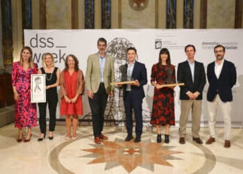 Entrega de los premios DSS_INN a la Empresa Innovadora en el salón de plenos de Donostia. Foto: Fomento Sn Sn