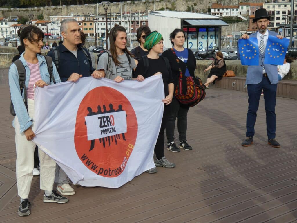 "Las vidas de unas personas valen más que otras", denuncia Pobreza Cero de Donostia 11 Zero Pobrezia "Las vidas de unas personas valen más que otras", denuncia Pobreza Cero de Donostia