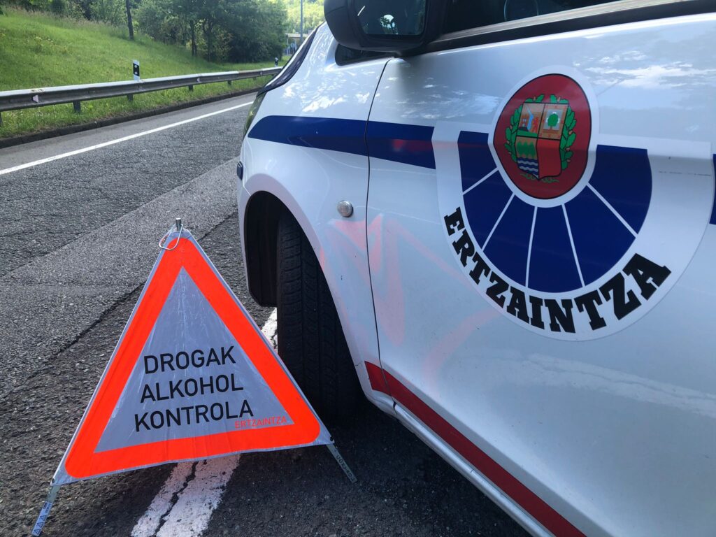 temerario (Donostia) Detenido un conductor tras fugarse de un control en un coche robado