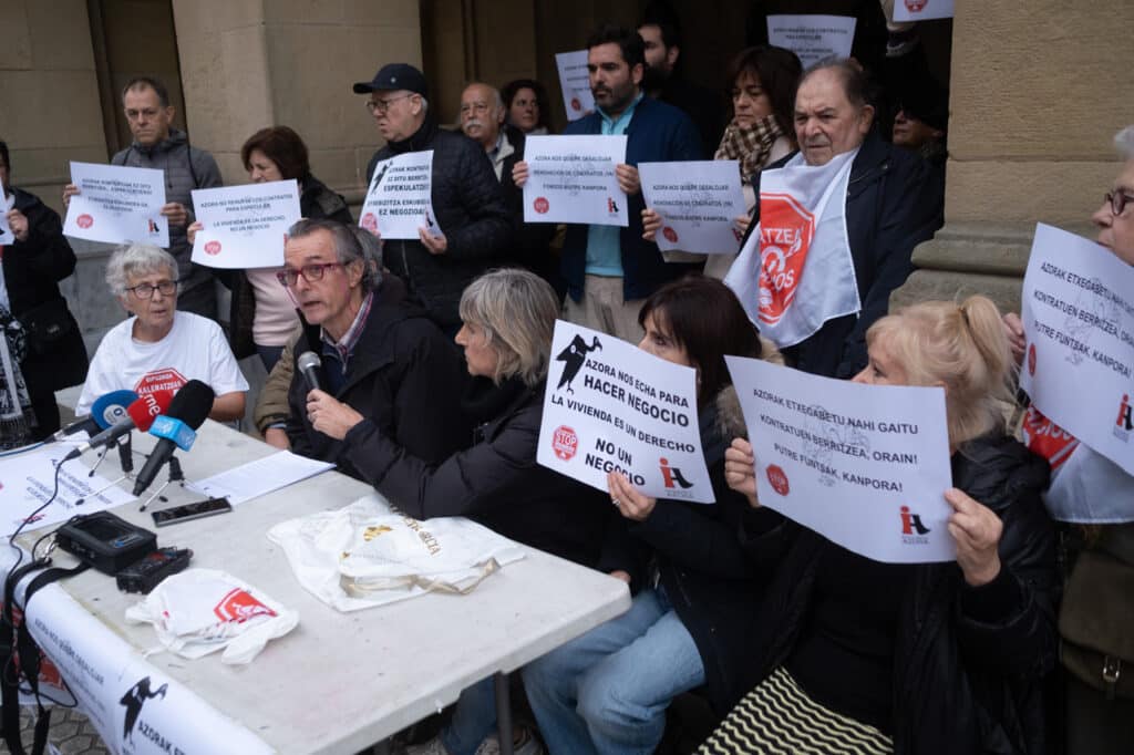 DSCF2524 "No nos hemos puesto nunca de perfil respecto a Azora", dice Nekane Arzallus