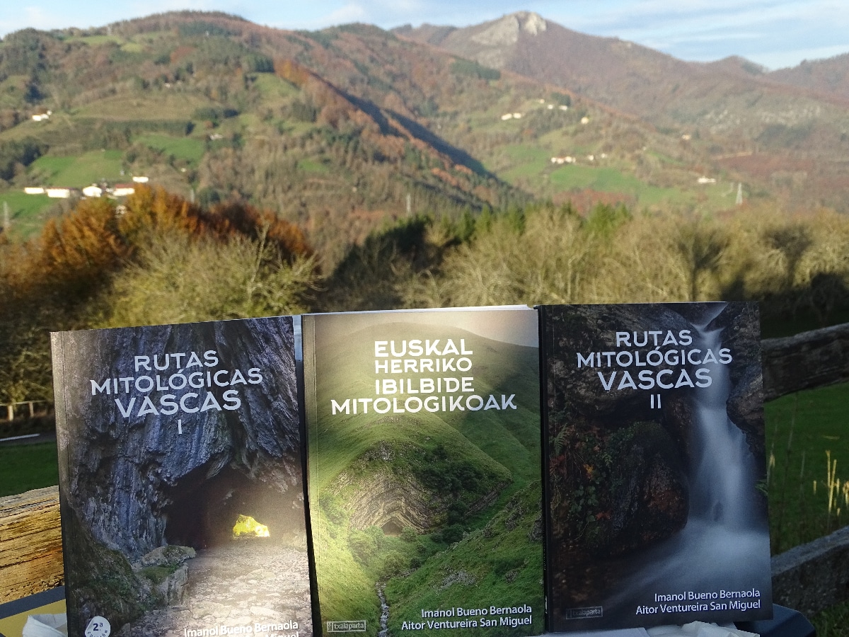 DSC02843 - Txalaparta publica el segundo tomo de 'Rutas mitológicas vascas' tras el éxito del primero