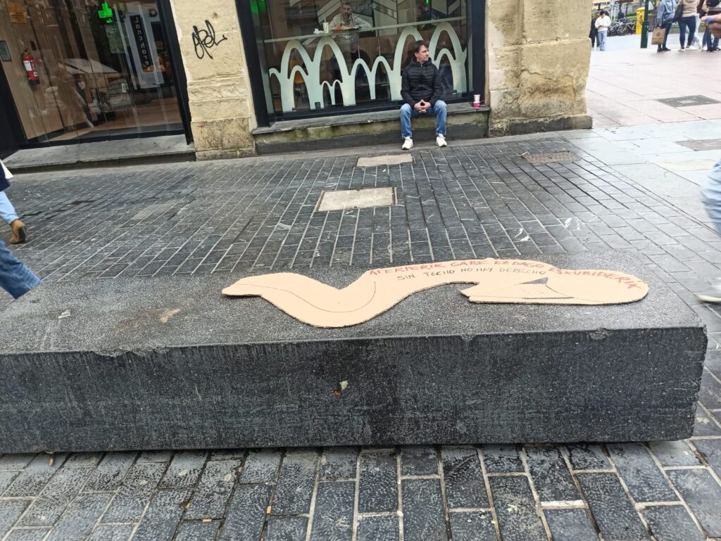 SIN TECHO NO HAY DERECHO3 El 'local del frío' de San Sebastián cerrará esta noche tras ocho jornadas abierto