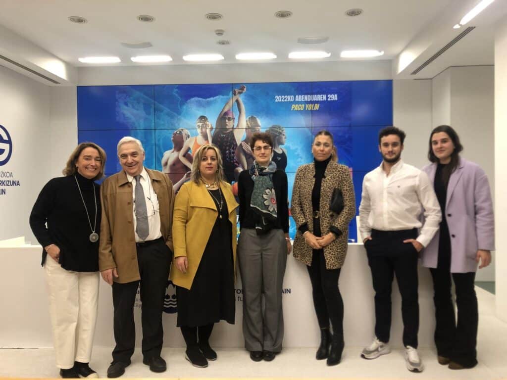natacion Más de 300 nadadores en el Torneo Internacional de Navidad
