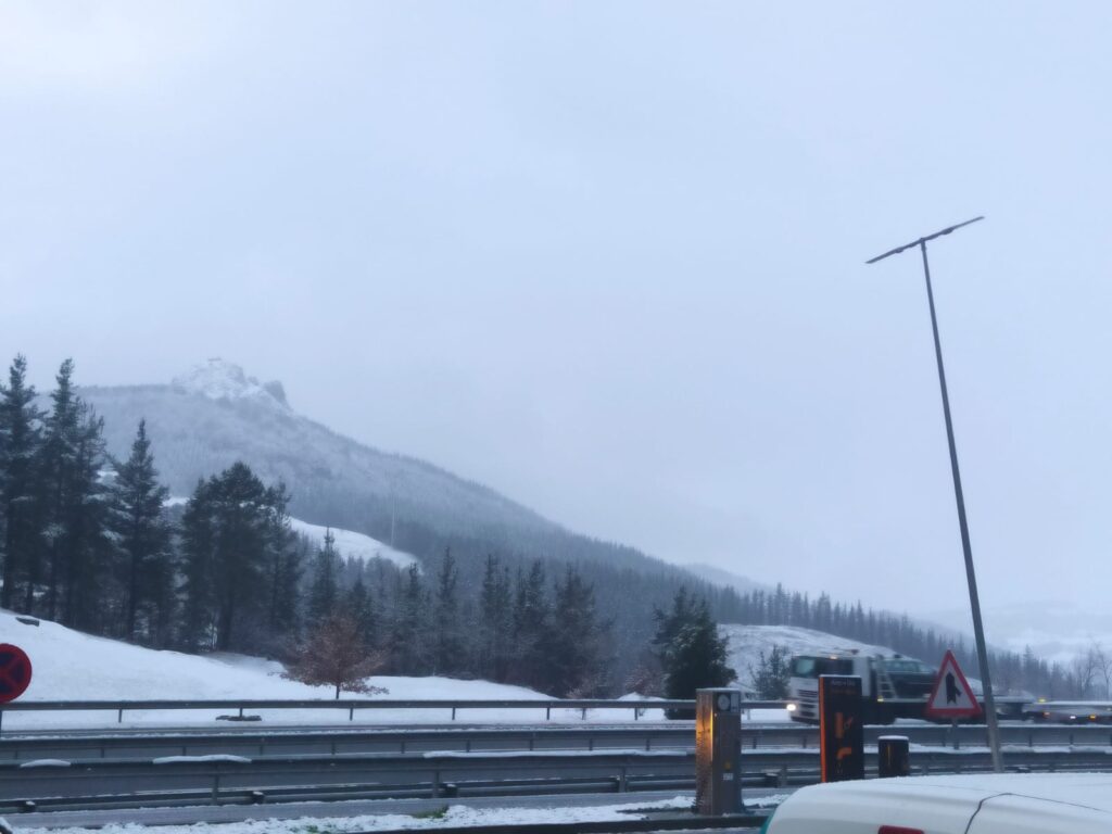 Aretxabaleta nieve Aviso amarillo por nieve a 600 metros a partir de hoy martes