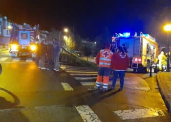 Desalojo del polideportivo de Ordizia. Foto: Cruz Roja Gipuzkoa (vía twitter)