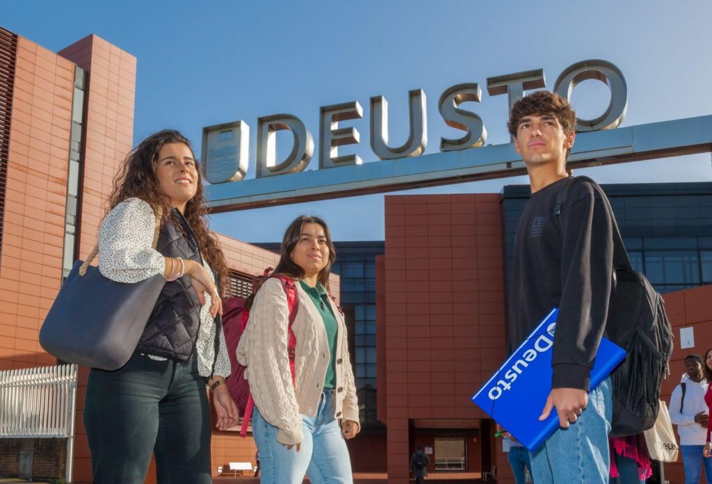 Deusto alumnos Deusto abre sus puertas para dar a conocer su oferta académica