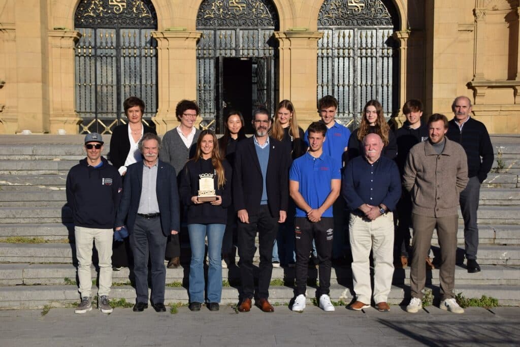 kaiak Recepción al equipo de Kayaksurf del Real Club Náutico de San Sebastián
