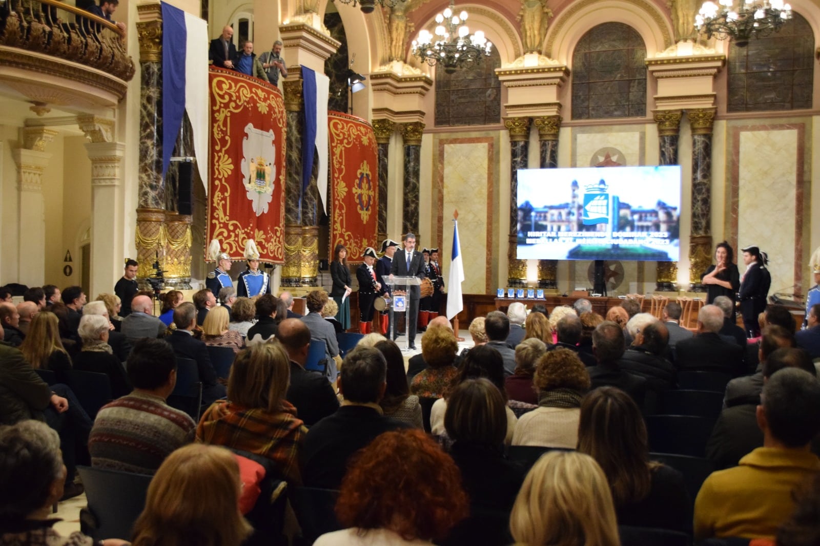 medallas2 - Donostia entrega sus Medallas al Mérito Ciudadano
