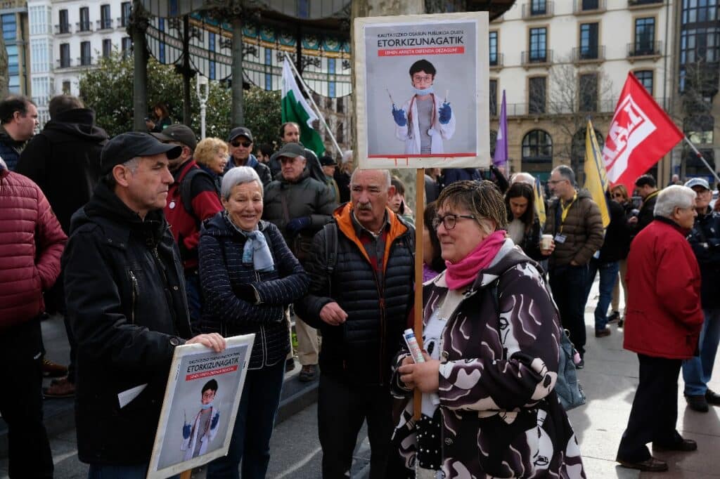 Concentración el sábado contra los recortes anunciados en Osakidetza para verano 14 2023 0225 12243800 copy 1280x853 Concentración el sábado contra los recortes anunciados en Osakidetza para verano