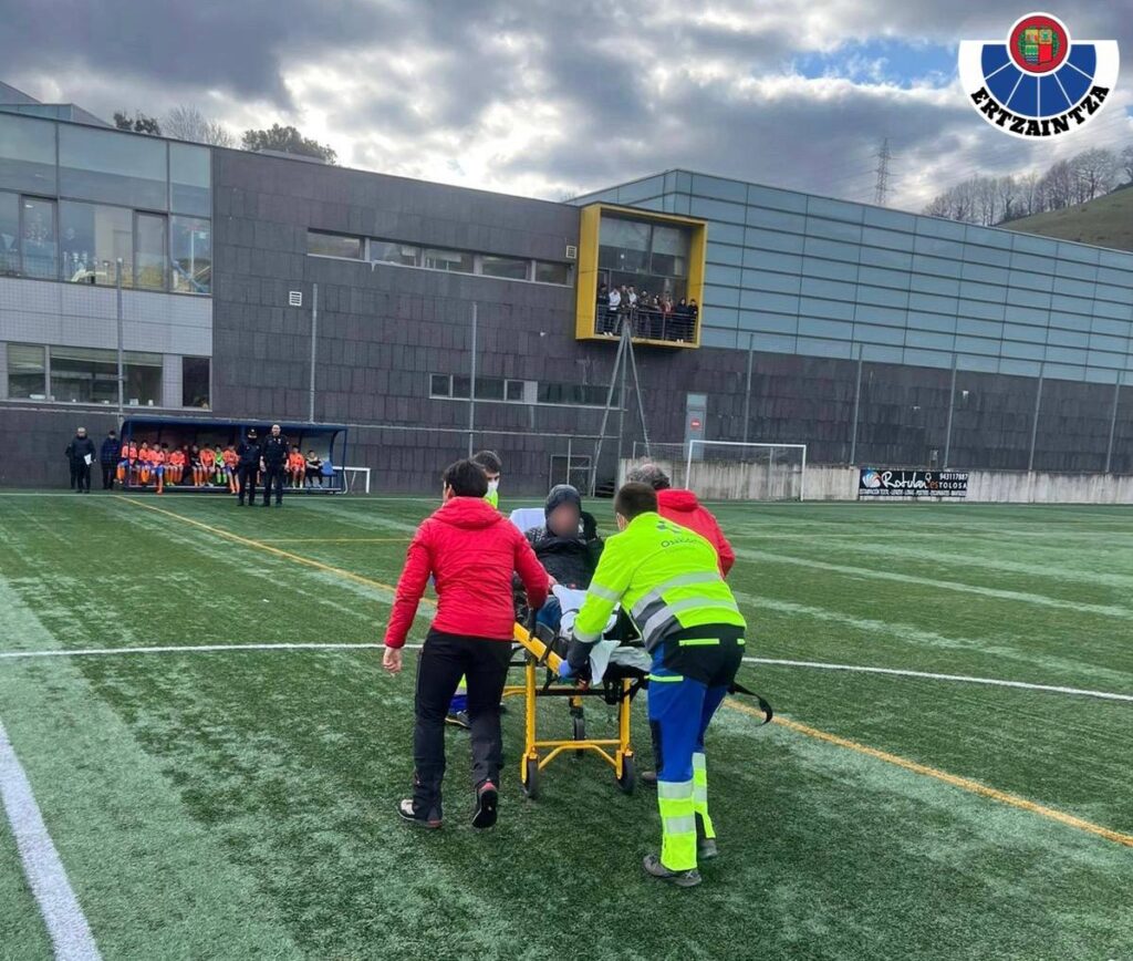 Amezketa Emergencias de Euskadi rescata a un montañero accidentado en Amezketa