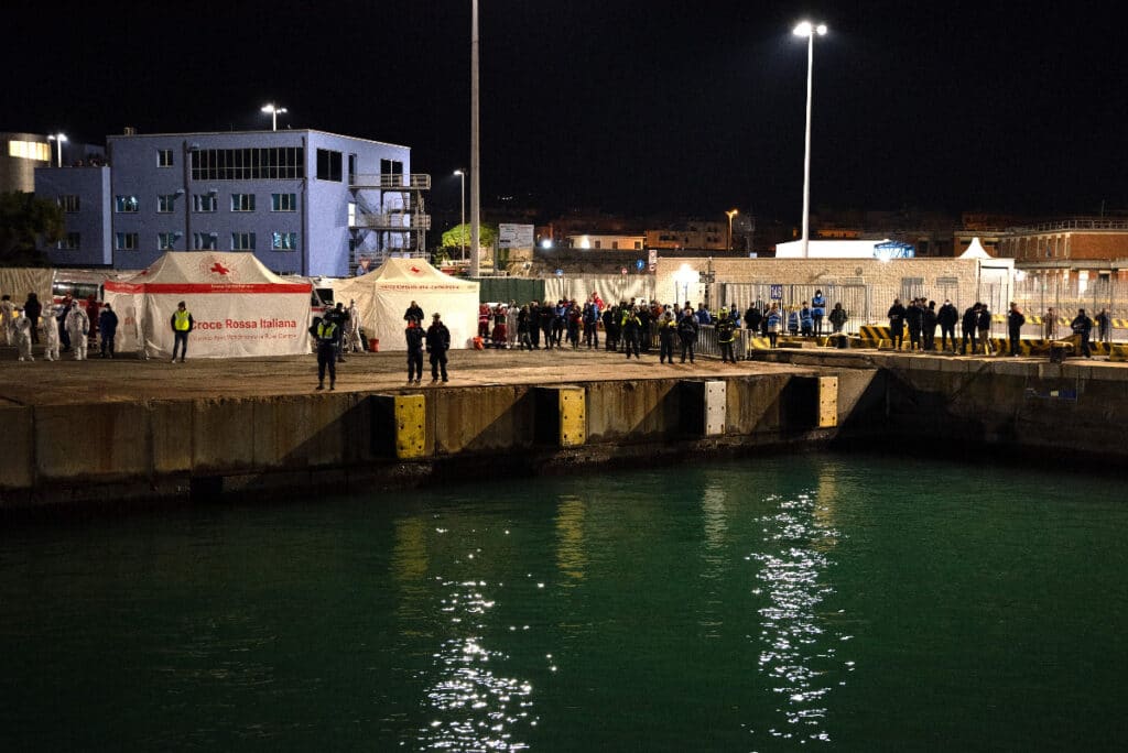 Civitavecchia El Aita Mari vuelve a salir al mar tras desembarcar a 31 migrantes en Civitavecchia (Italia)