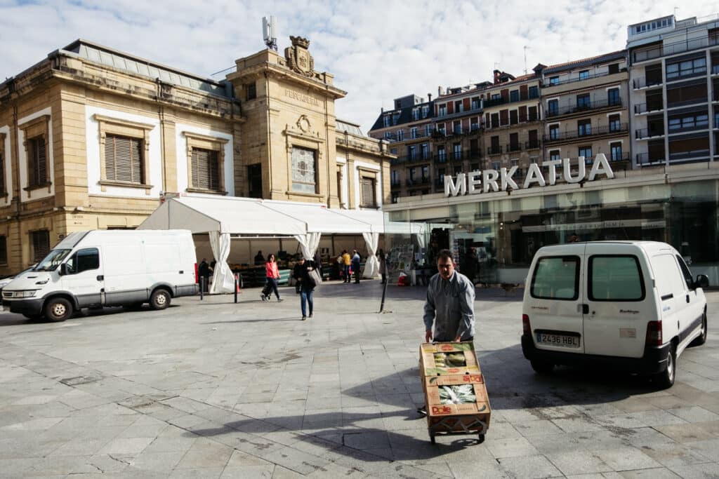 El Mercado San Martín, los jueves, y la Bretxa, los miércoles, ofrecerán descuentos 2 DSCF8793 El Mercado San Martín, los jueves, y la Bretxa, los miércoles, ofrecerán descuentos