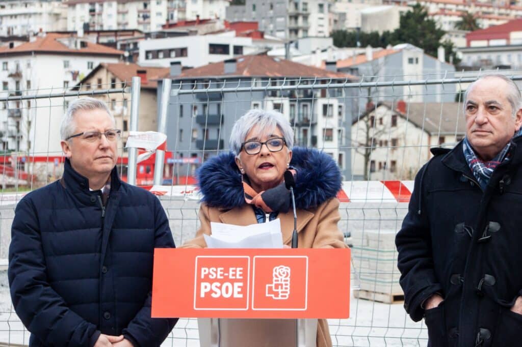 El PSE exige a EH Bildu "un mínimo ético" para cooperar en Gipuzkoa 2 PSE Pasaia El PSE exige a EH Bildu "un mínimo ético" para cooperar en Gipuzkoa