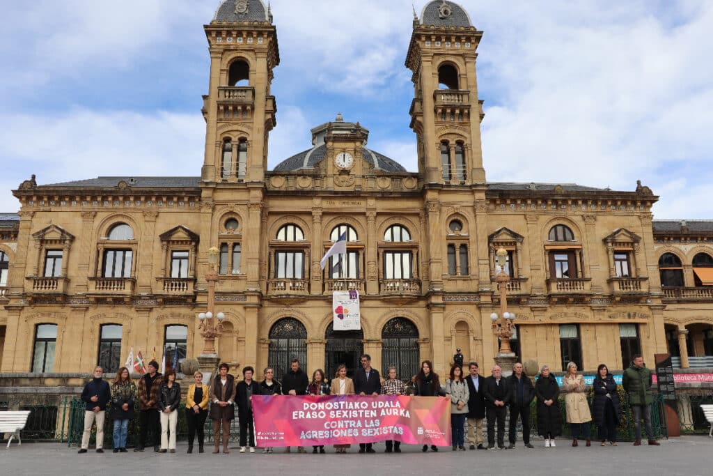 agresiones sexistas El Ayuntamiento donostiarra condena casos de acoso callejero y agresiones ocurridos desde agosto