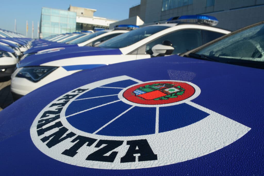 Ertzaintza Reincidente arrestado en Tolosa por robo violento con agresión a un anciano