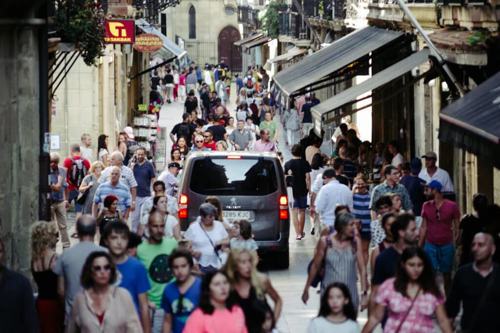 IMG5751 El TSJPV avala que es legal obligar a quitar los toldos de locales en Donostia