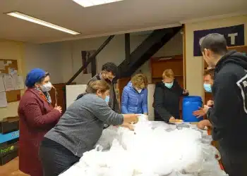Imagen de archivo. Voluntarios preparando una cena solidaria en Amara Berri. Foto: DonostiTik