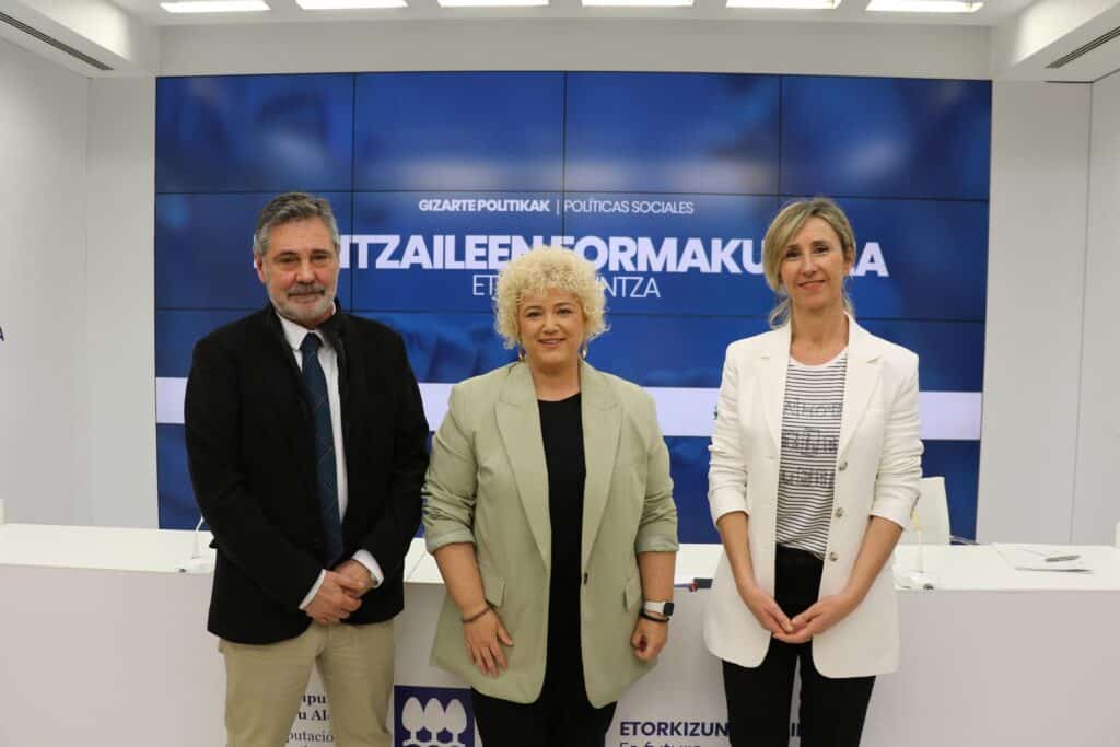 cuidados Gipuzkoa lanza una formación para 200 profesionales de los cuidados en domicilios